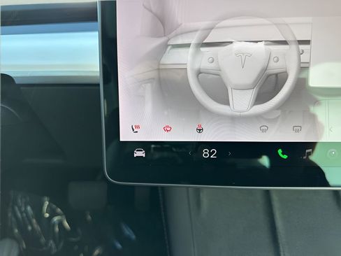 Used 2022 Tesla Model 3 Long Range image 22
