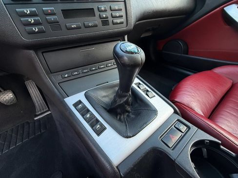 Used 2006 BMW M3 Convertible RWD image 33