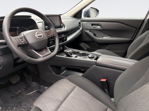 Used 2025 Nissan Rogue SV AWD/4WD image 10