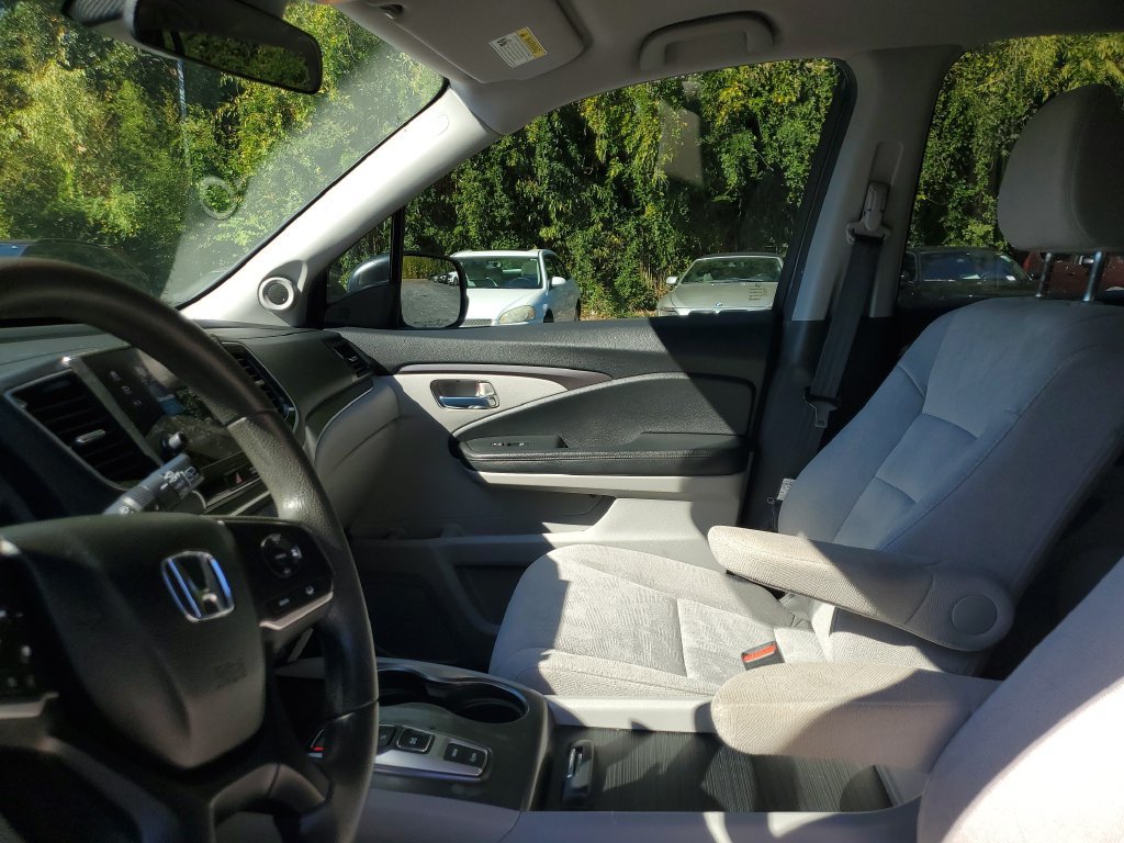 Used 2021 Honda Pilot EX image 19