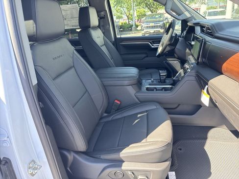 New 2026 GMC Sierra 1500 Denali w/ Denali Reserve Package AWD/4WD image 24