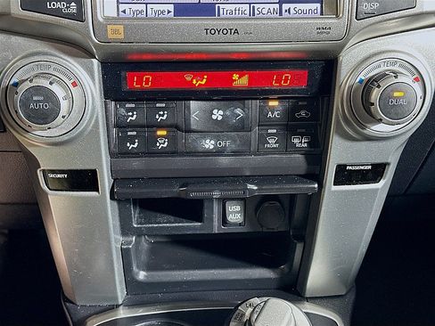 Used 2013 Toyota 4Runner Limited AWD/4WD image 18