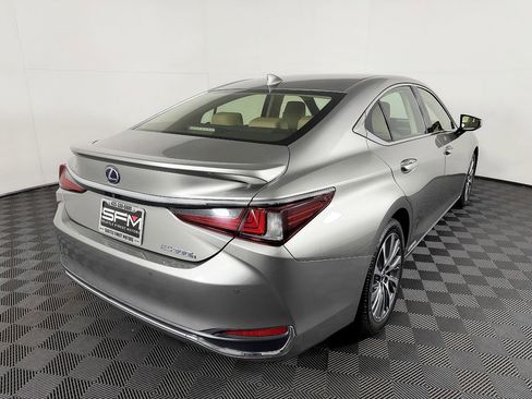 Used 2019 Lexus ES 300h w/ Premium Package FWD image 9