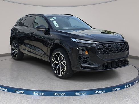 New 2026 Audi Q3 quattro 2.0T AWD/4WD image 3