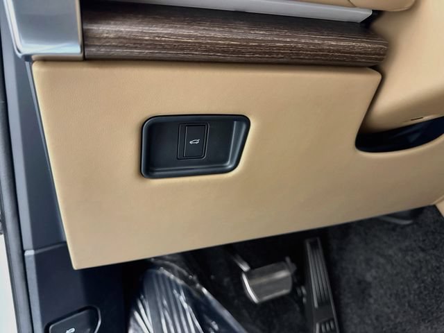 New 2026 Land Rover Range Rover SE AWD/4WD image 10
