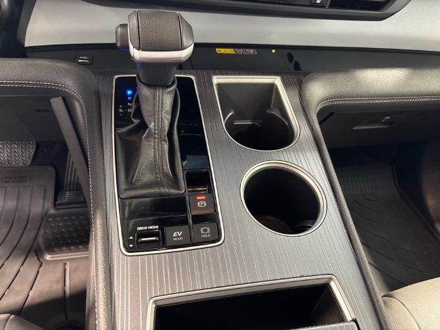 Used 2026 Toyota Sienna XLE FWD image 14