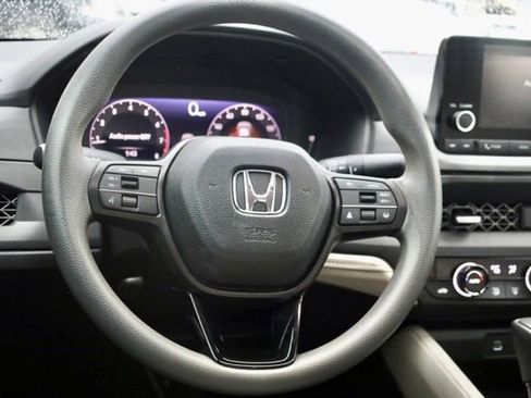 Used 2024 Honda Accord EX image 27