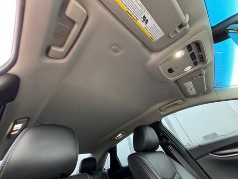 Used 2019 Cadillac XTS Luxury image 28