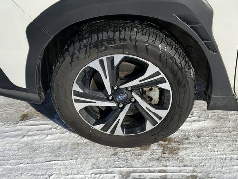 Used 2024 Subaru Crosstrek 2.0i Premium image 12