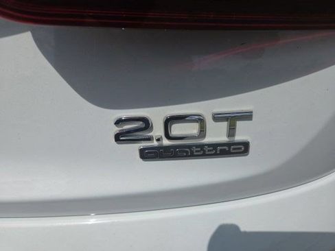 Used 2018 Audi Q3 2.0T Premium w/ Convenience Package AWD/4WD image 53