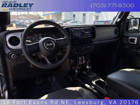 Used 2024 Jeep Wrangler Unlimited Sport AWD/4WD image 14
