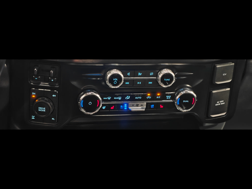 Used 2024 Ford F250 Lariat w/ Sport Appearance Package AWD/4WD image 8