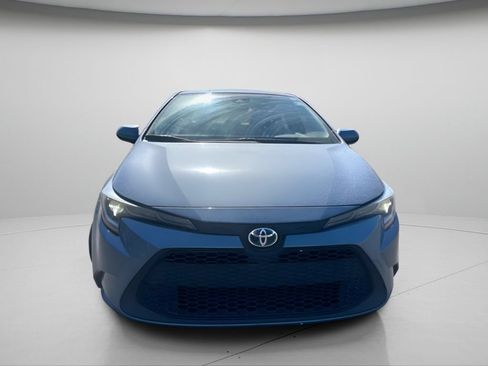 Used 2022 Toyota Corolla LE FWD image 14