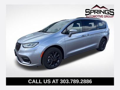Used 2021 Chrysler Pacifica Touring w/ S Appearance Package