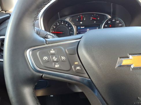 Used 2024 Chevrolet Equinox LT image 17