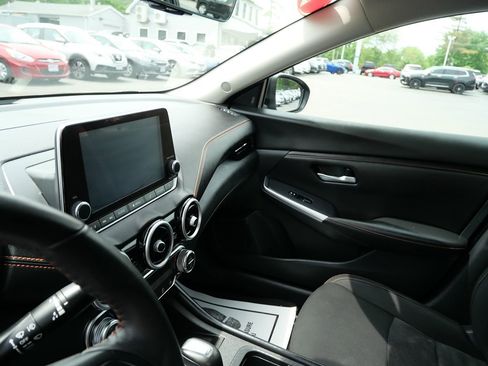 Used 2020 Nissan Sentra SR w/ Electronics Package FWD image 13