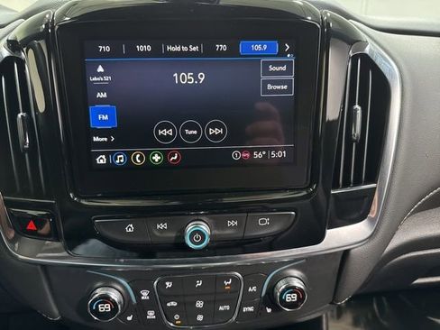 Used 2023 Chevrolet Traverse LT image 20