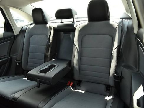 New 2026 Volkswagen Jetta SE FWD image 23