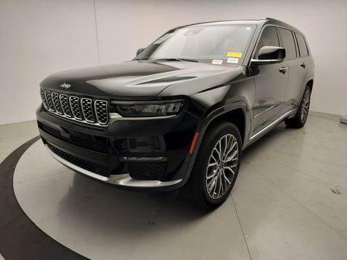 Used 2024 Jeep Grand Cherokee L Summit AWD/4WD image 1