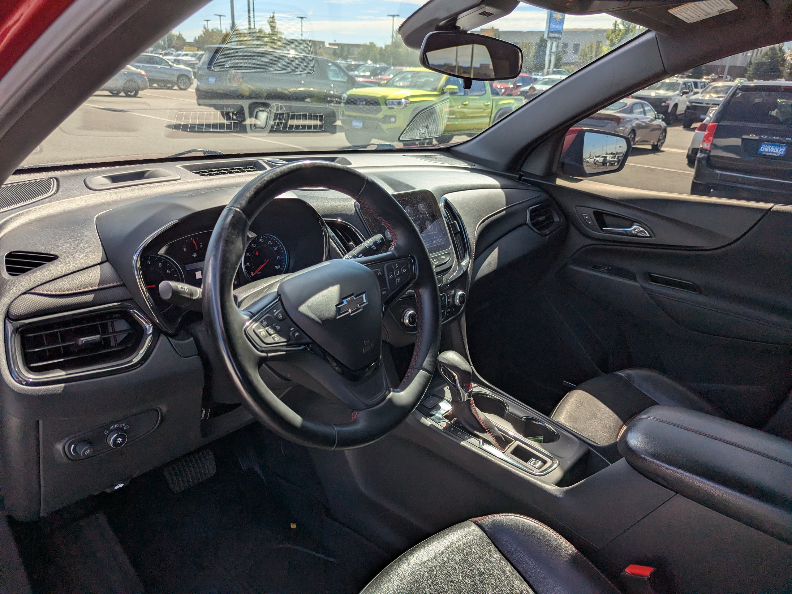 Certified 2023 Chevrolet Equinox RS w/ RS Leather Package AWD/4WD image 13