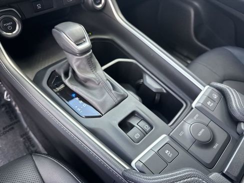 Used 2025 Toyota Grand Highlander AWD Hybrid image 19