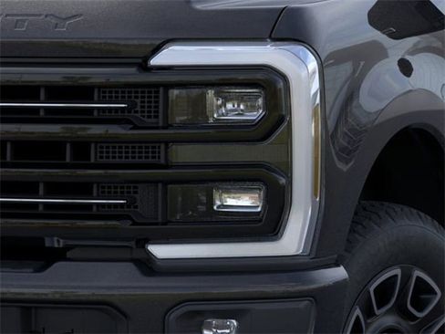 New 2026 Ford F250 Platinum w/ FX4 Off-Road Package image 18