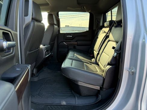 Used 2020 GMC Sierra 1500 SLT w/ SLT Premium Package image 28