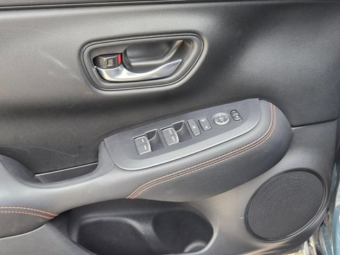 Used 2025 Honda HR-V Sport image 11