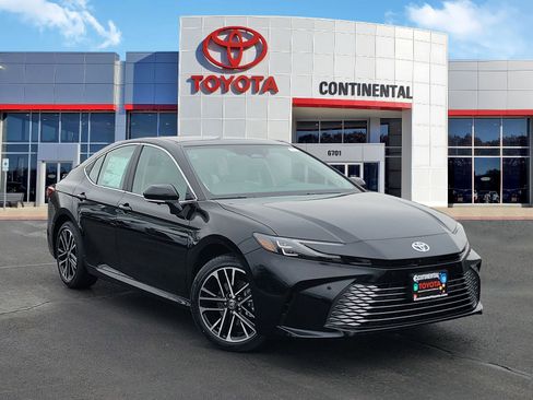 New 2026 Toyota Camry XLE w/ Premium Plus Package image 2