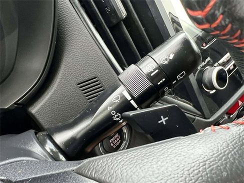 Used 2023 Subaru Forester Sport image 31