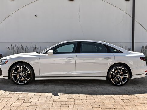 Used 2025 Audi A8 L 3.0T w/ Executive Package AWD/4WD image 10