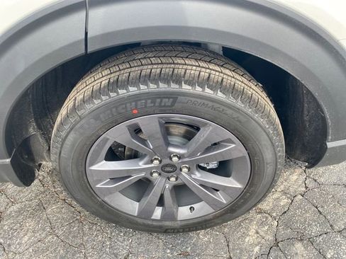 New 2026 Ford Explorer Active w/ Active Comfort Package image 16