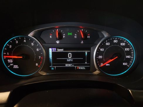 Used 2019 Chevrolet Traverse LT FWD image 23