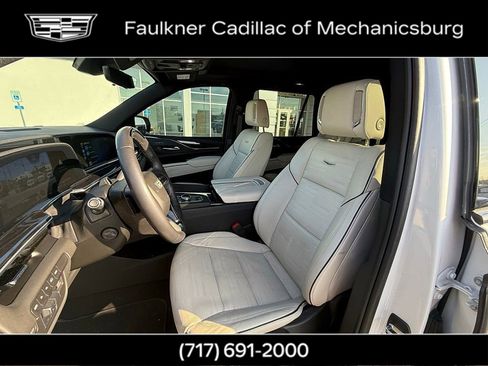 Certified 2024 Cadillac Escalade Sport image 31