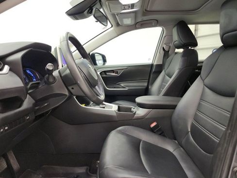 Used 2024 Toyota RAV4 XLE Premium image 15