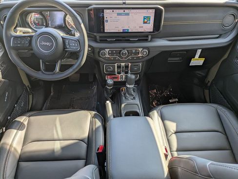 New 2025 Jeep Wrangler Unlimited Rubicon 392 image 25