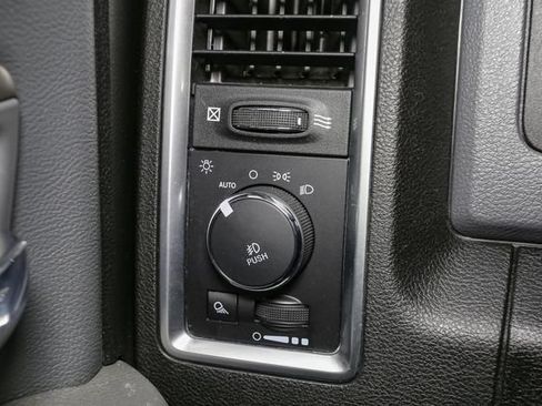 Used 2019 RAM 1500 Classic Warlock w/ Electronics Group AWD/4WD image 31