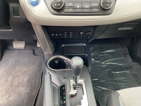 Used 2018 Toyota RAV4 XLE w/ Convenience Package AWD/4WD image 25
