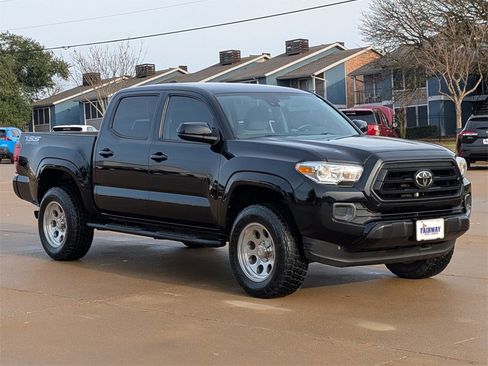 Used 2021 Toyota Tacoma SR image 3