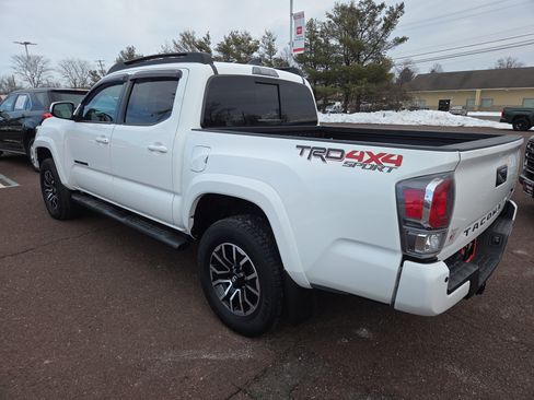 Certified 2023 Toyota Tacoma TRD Sport w/ Technology Package image 5