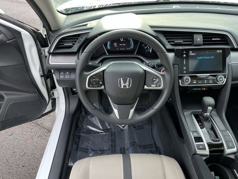 Used 2017 Honda Civic EX image 12