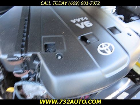 Used 2004 Toyota 4Runner SR5 w/ Preferred Accessory Pkg AWD/4WD image 25