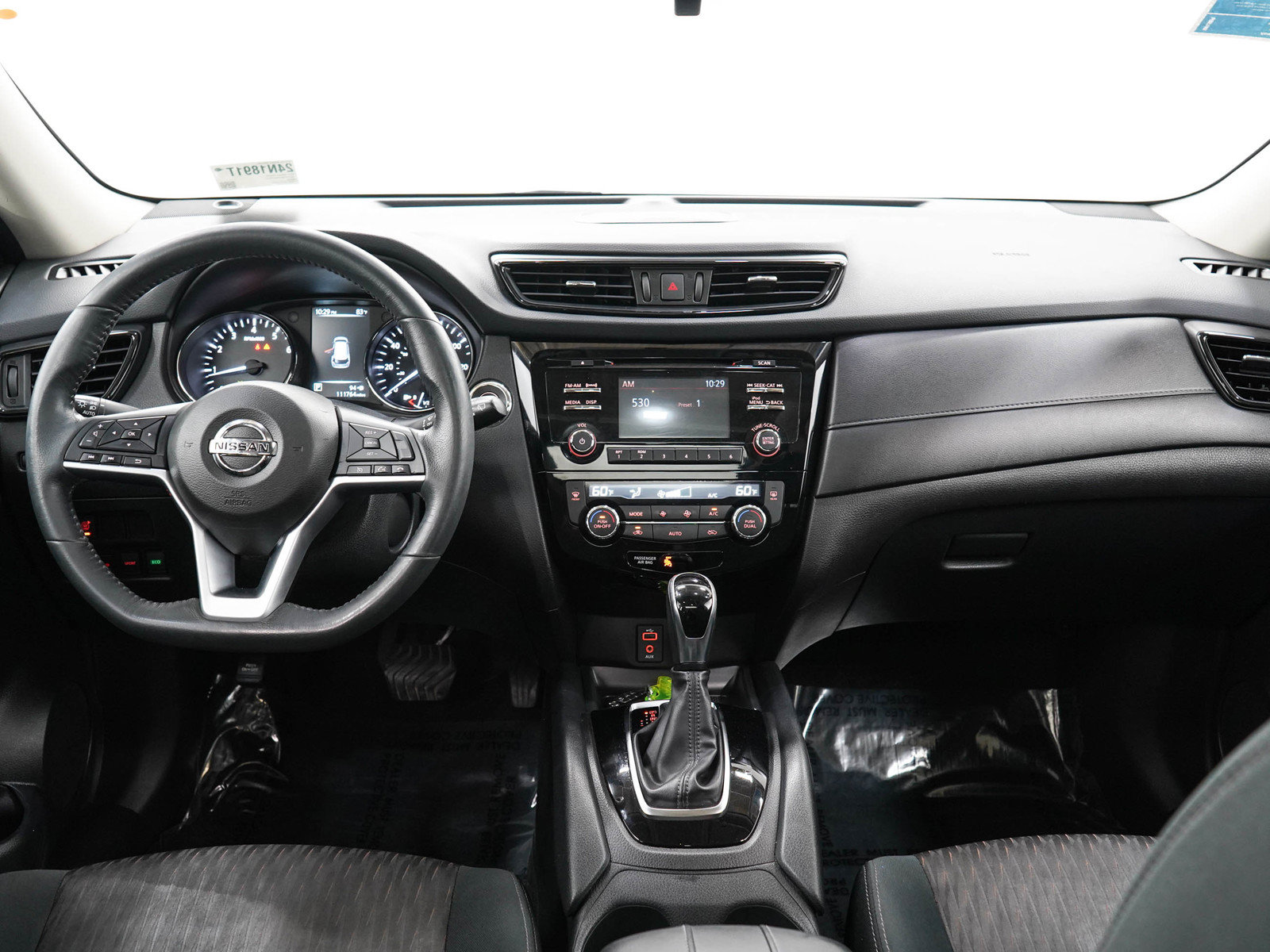 Used 2017 Nissan Rogue SV AWD/4WD image 16