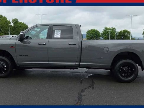 New 2026 RAM 3500 Laramie AWD/4WD image 5