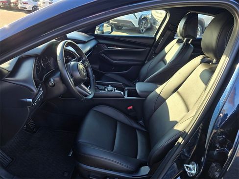 Used 2024 MAZDA MAZDA3 s image 29