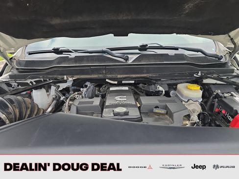Used 2020 RAM 2500 Limited AWD/4WD image 23