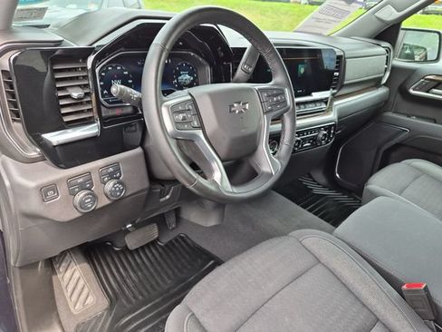 Used 2023 Chevrolet Silverado 1500 RST w/ LPO, Dark Essentials Package AWD/4WD image 12