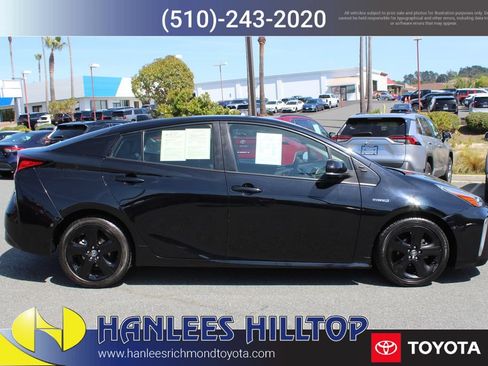Used 2022 Toyota Prius XLE FWD image 6