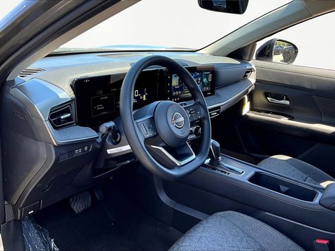 New 2026 Nissan Kicks SV AWD/4WD image 16