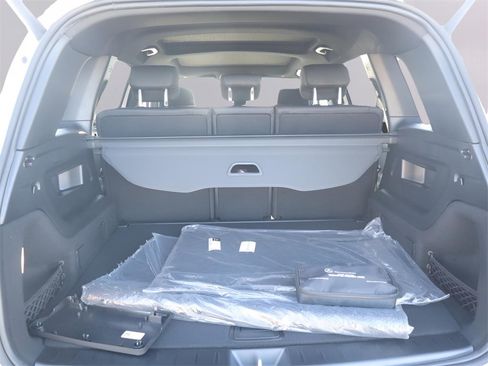 New 2026 Mercedes-Benz GLB 250 4MATIC image 10